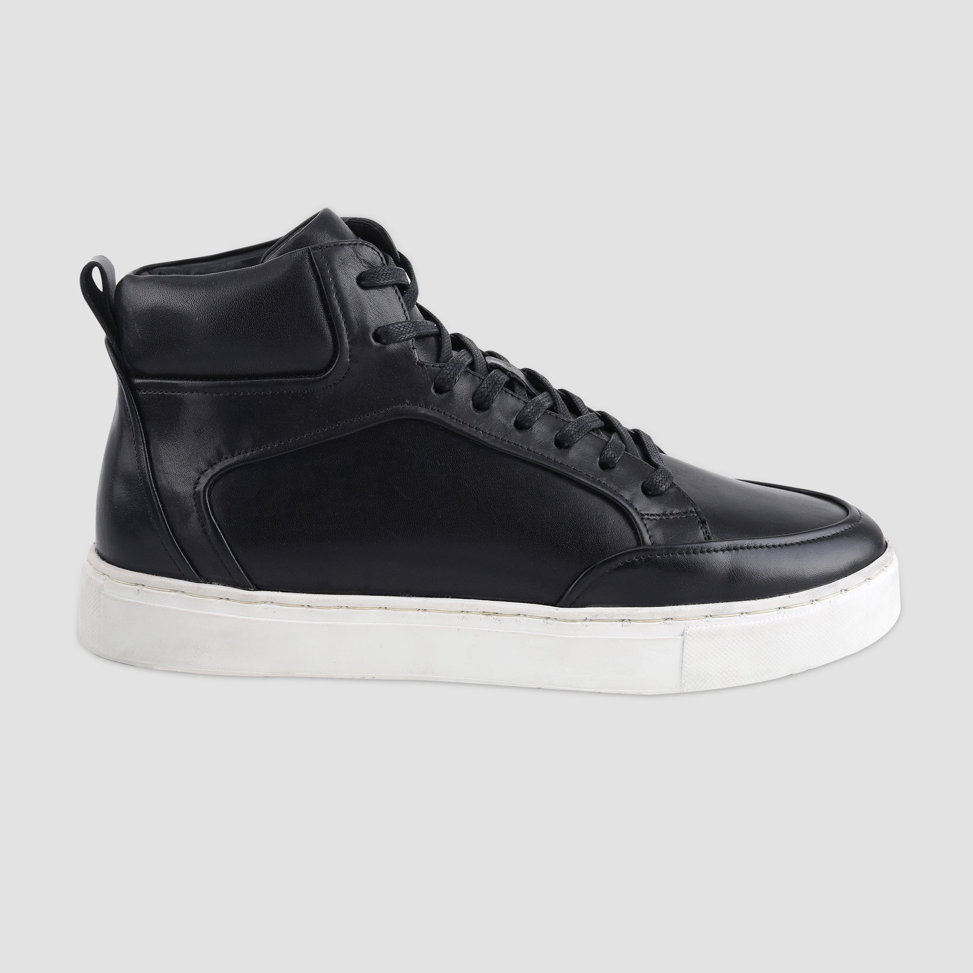 Ezok Black Leather Sneaker For Men